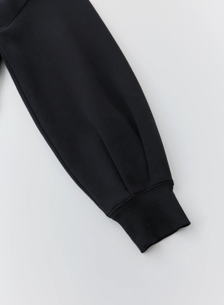 ロゴ刺繍ショートスウェット（BLACK / ASH GRAY / OFF WHITE） - MES VACANCES