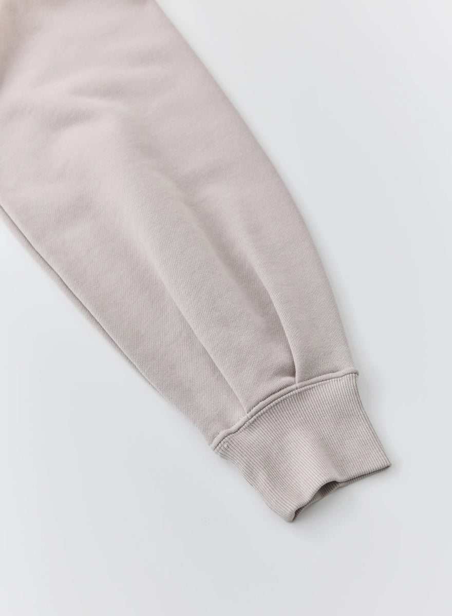 ロゴ刺繍ショートスウェット – MES VACANCES