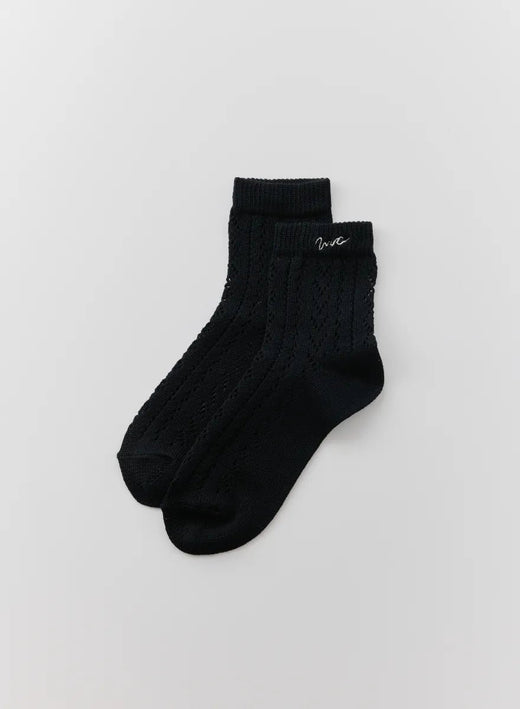 透かし編みレースロゴ刺繍ソックス (Black / Free)