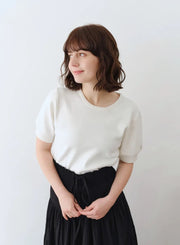 テンセルシルクロゴ刺繍ニット - MES VACANCES