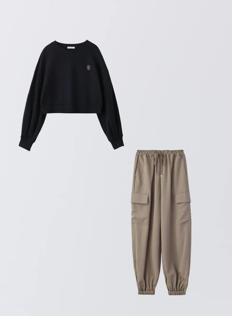 [SET]ロゴ刺繍ショートスウェット+サイドポケットジョガーパンツ - MES VACANCES