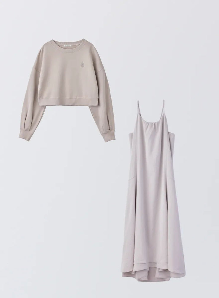 [SET]ロゴ刺繍ショートスウェット+サテンキャミソールワンピース - MES VACANCES