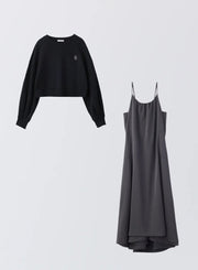 [SET]ロゴ刺繍ショートスウェット+サテンキャミソールワンピース - MES VACANCES