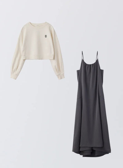 [SET]ロゴ刺繍ショートスウェット+サテンキャミソールワンピース - MES VACANCES