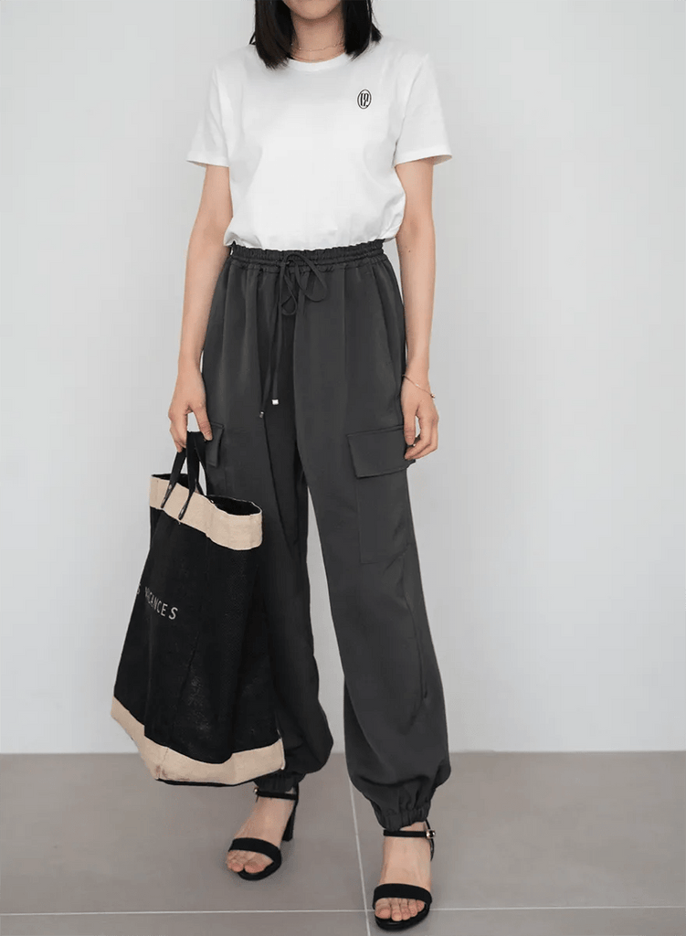 一目惚れ【boohoo】ポケットTシャツ＆ジョガーパンツ セット SET]ロゴ刺繍Tシャツ+サイドポケットジョガーパンツ – MES VACANCES
