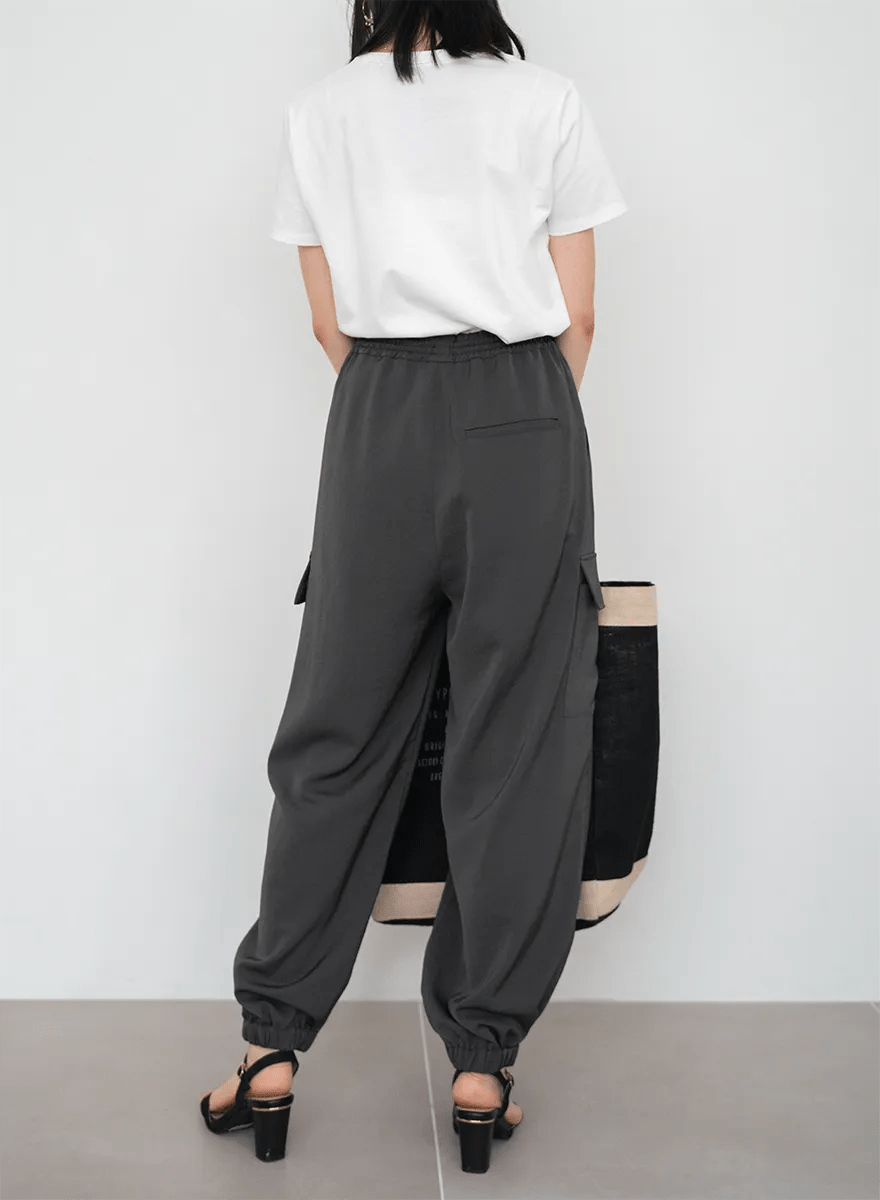 オガサカ ジャケットとパンツ SET]ロゴ刺繍Tシャツ+サイドポケットジョガーパンツ – MES VACANCES