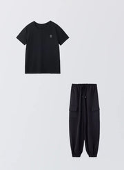 [SET]ロゴ刺繍Tシャツ+サイドポケットジョガーパンツ - MES VACANCES