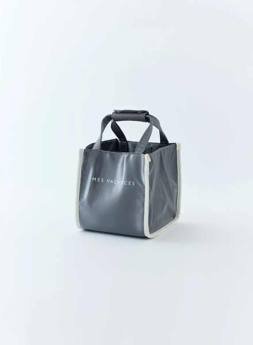 サテンキューブロゴトートバッグ（Silver Gray） – MES VACANCES